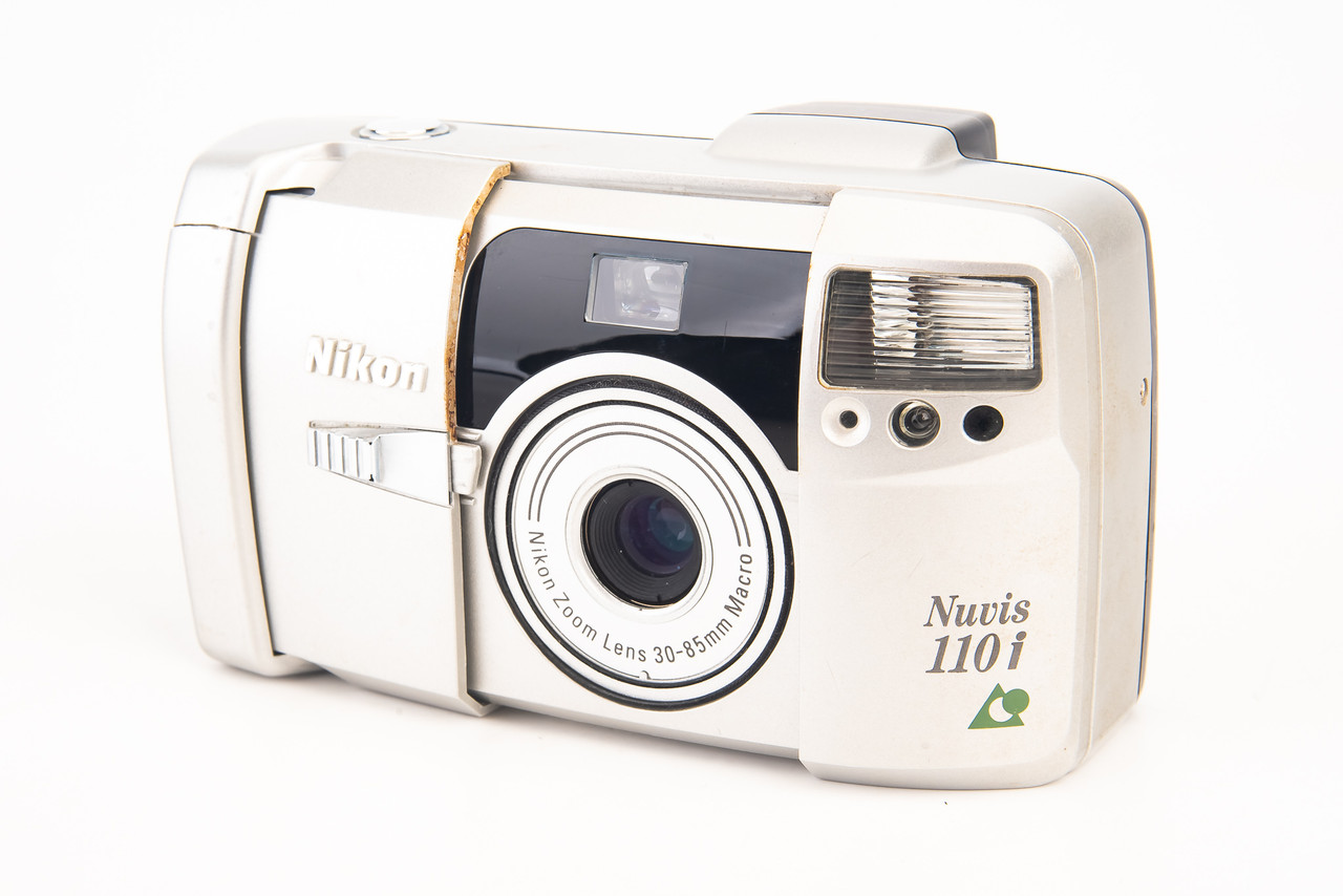 フィルムカメラ NuvisS Nikon Nuvis 110 i Silver APS Film Point & Shoot Camera with 30