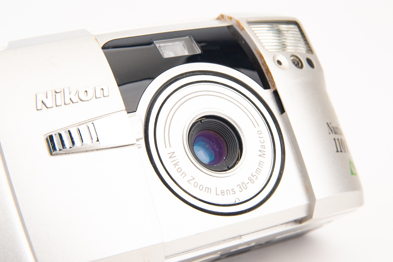 Nikon Nuvis 110 i Silver APS Film Point & Shoot Camera with 30