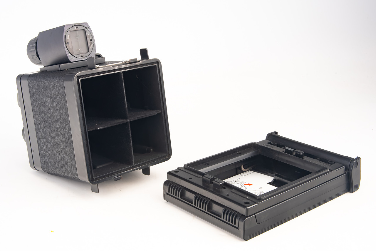 Wista FL 8560-S I.DEE 224 4 Lens Reflex Camera with Polaroid Back