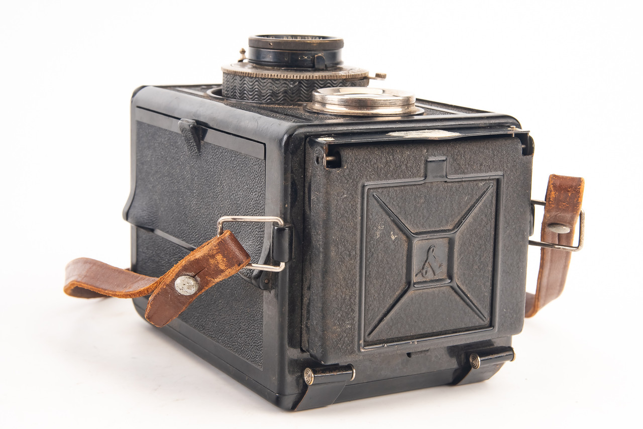 Voigtlander Focusing Brillant S 6x6 TLR Film Camera Voigtar 7.5cm