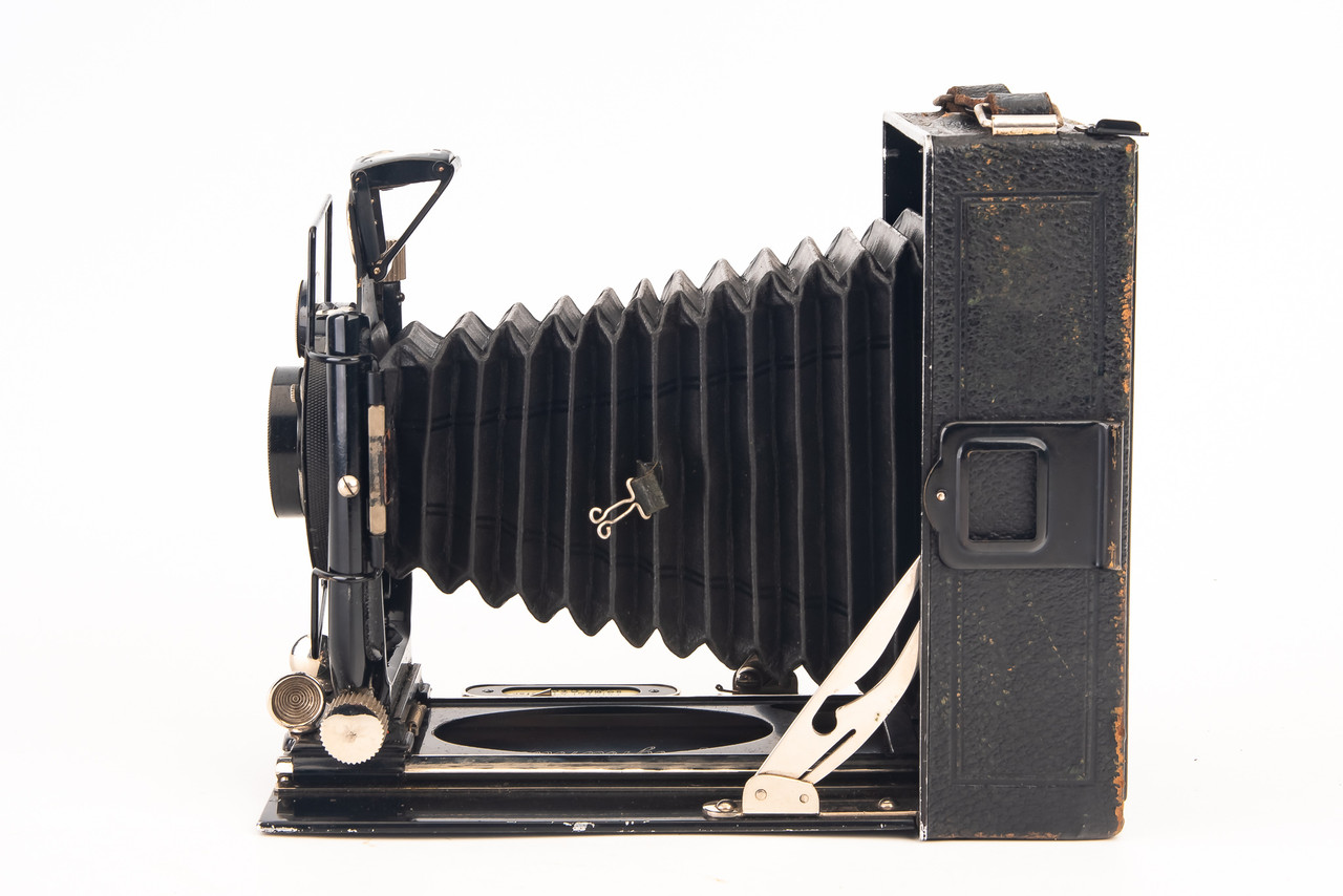 Voigtländer Avus 9x12cm Plate Camera with Dominar 13.5cm f/4.5
