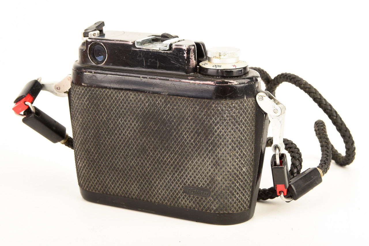 Nikon Nikonos II Underwater 35mm Film Camera w W-Nikkor 35mm f/2.5