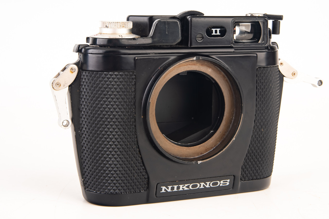 Nikonos II Nikkor 35 2.5 フィルムカメラ 黒　水中 Nikon Nikonos II Underwater Waterproof 35mm Film Camera Body
