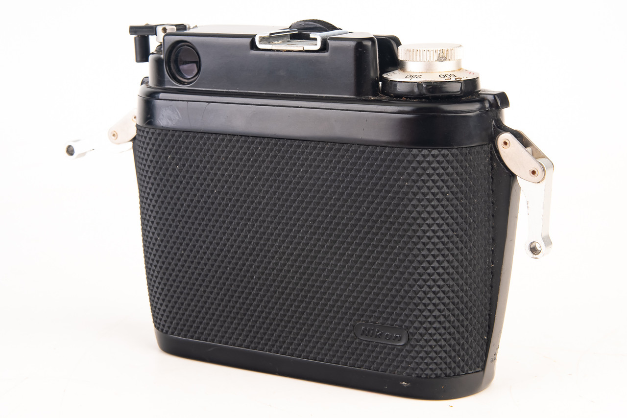 Nikon Nikonos II Underwater Waterproof 35mm Film Camera Body