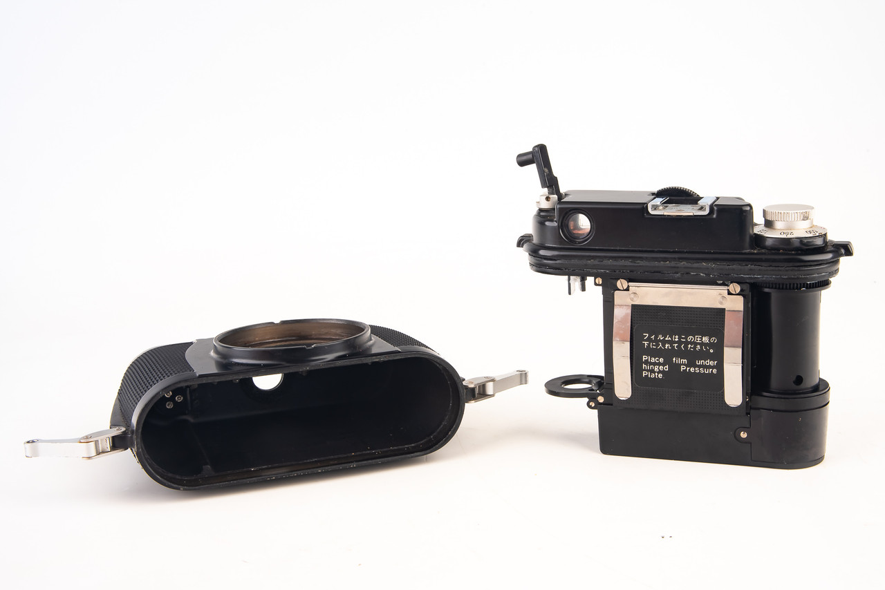 Nikon Nikonos II Underwater Waterproof 35mm Film Camera Body