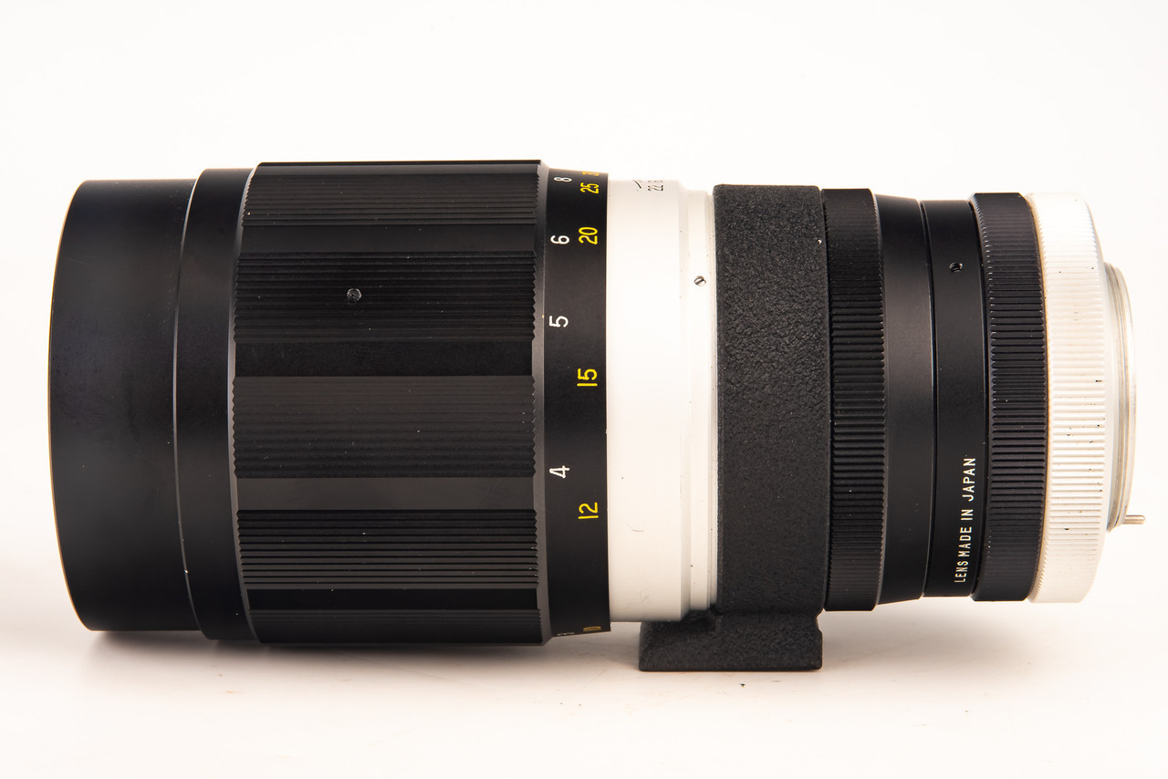 M42 Screw Mount Tele Lentar 200mm f/3.5 MF Telephoto Lens NEAR
