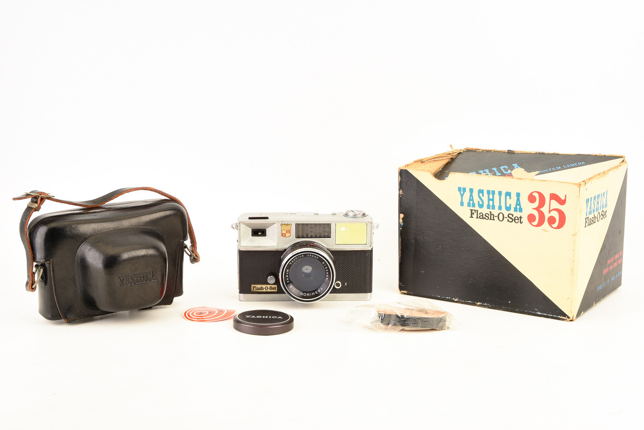 Yashica 35 Flash-O-Set 35mm Film Rangefinder Camera in Box AS-IS