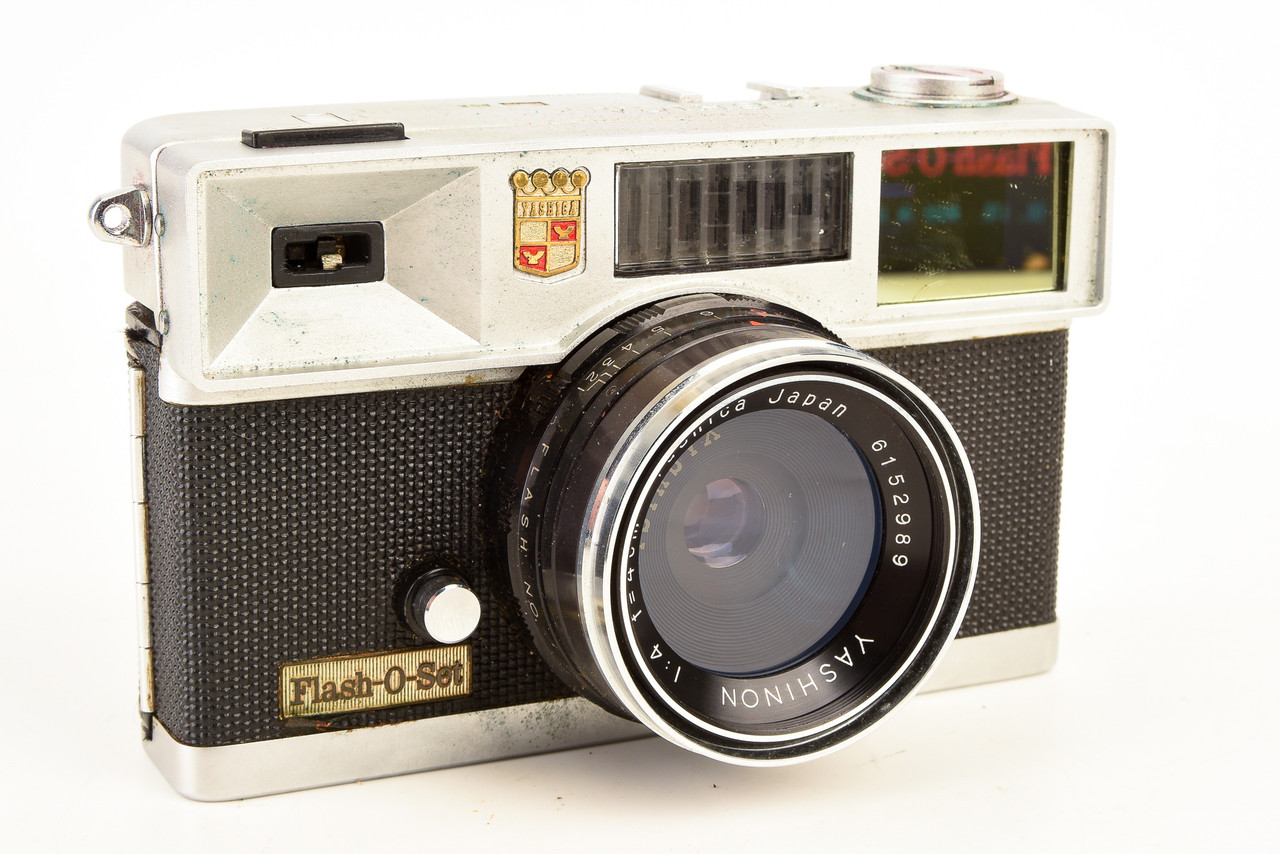 Yashica 35 Flash-O-Set 35mm Film Rangefinder Camera in Box AS-IS
