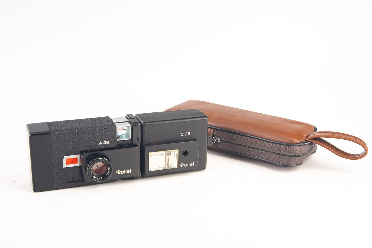 【シャッターOK】Rollei A 26 & C 26 古いコンパクトカメラ Rollei A26 126 Film Camera with Sonnar 40mm Lens C26 Flash & Case