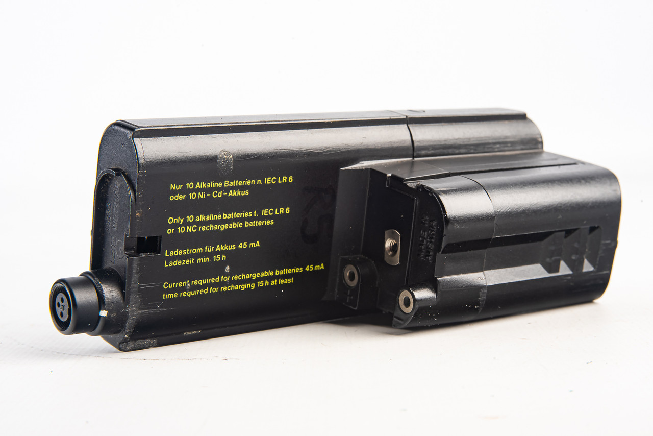 Leitz Leica Motor Drive R 14310 for R5 R6 R7 w Battery Holder