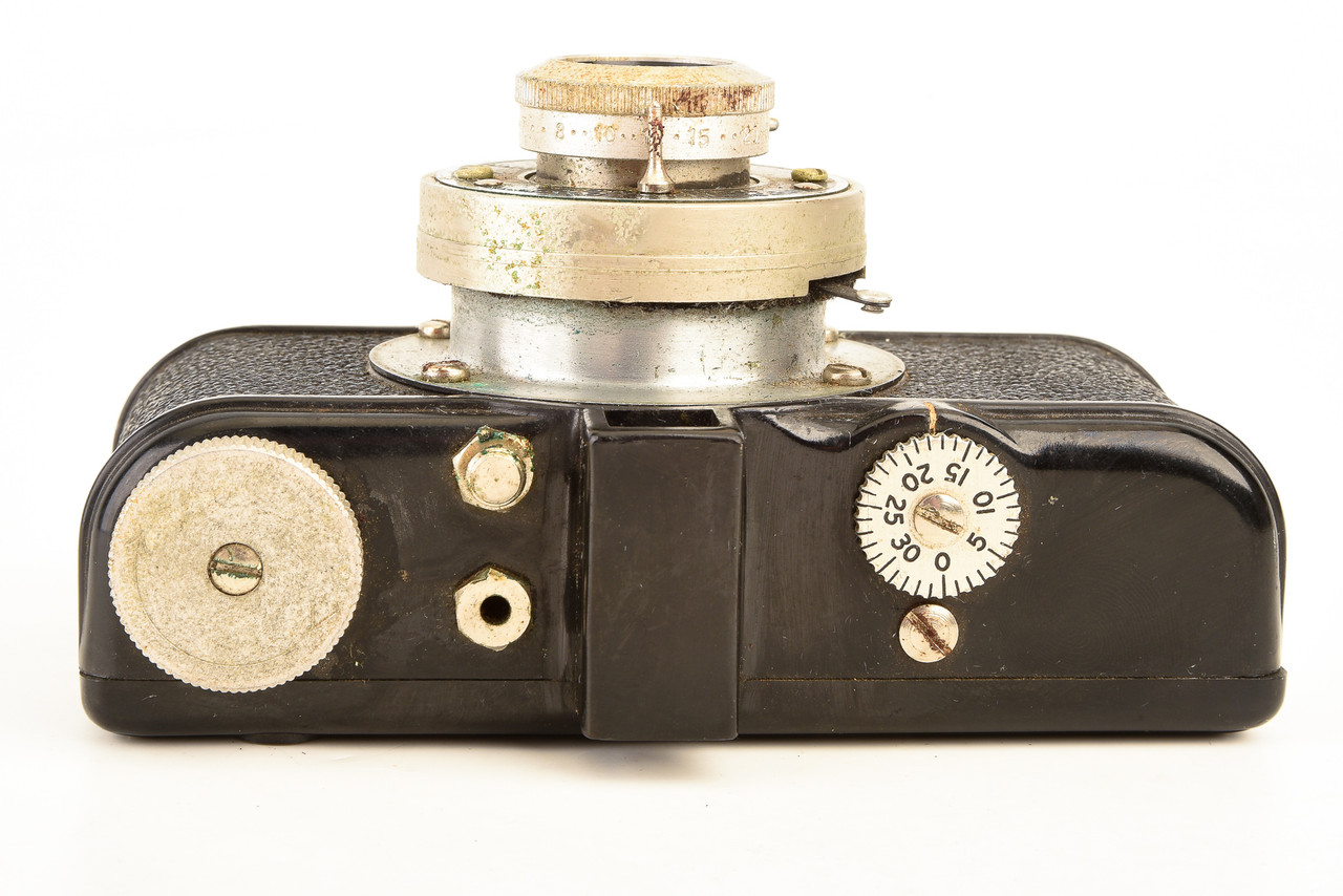 Herold Spartus 35F Model 400 35mm Bakelite Camera WORKS V26