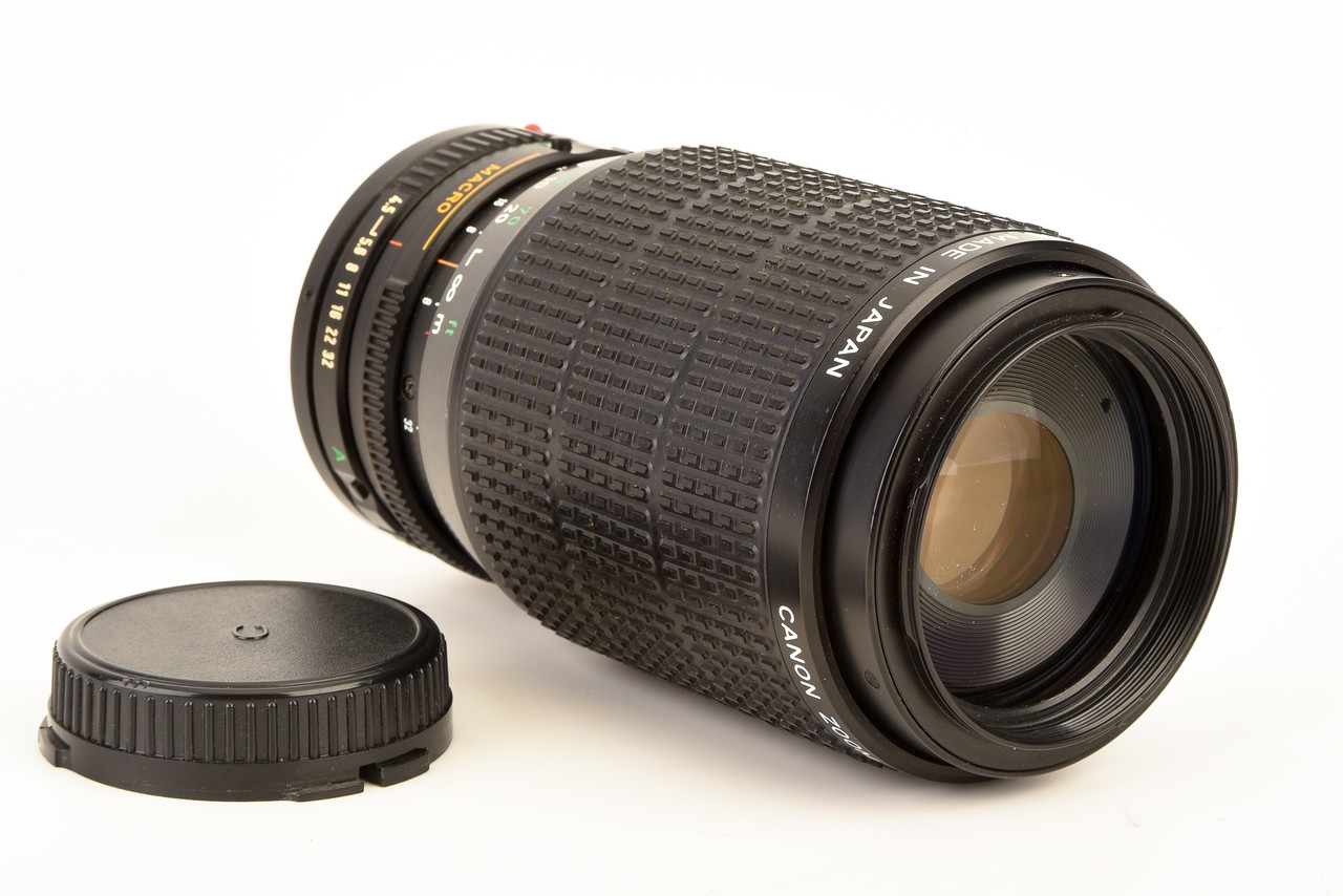 Canon FD 75-200mm f/4.5 Manual Focus Zoom Telephoto Lens with Rear