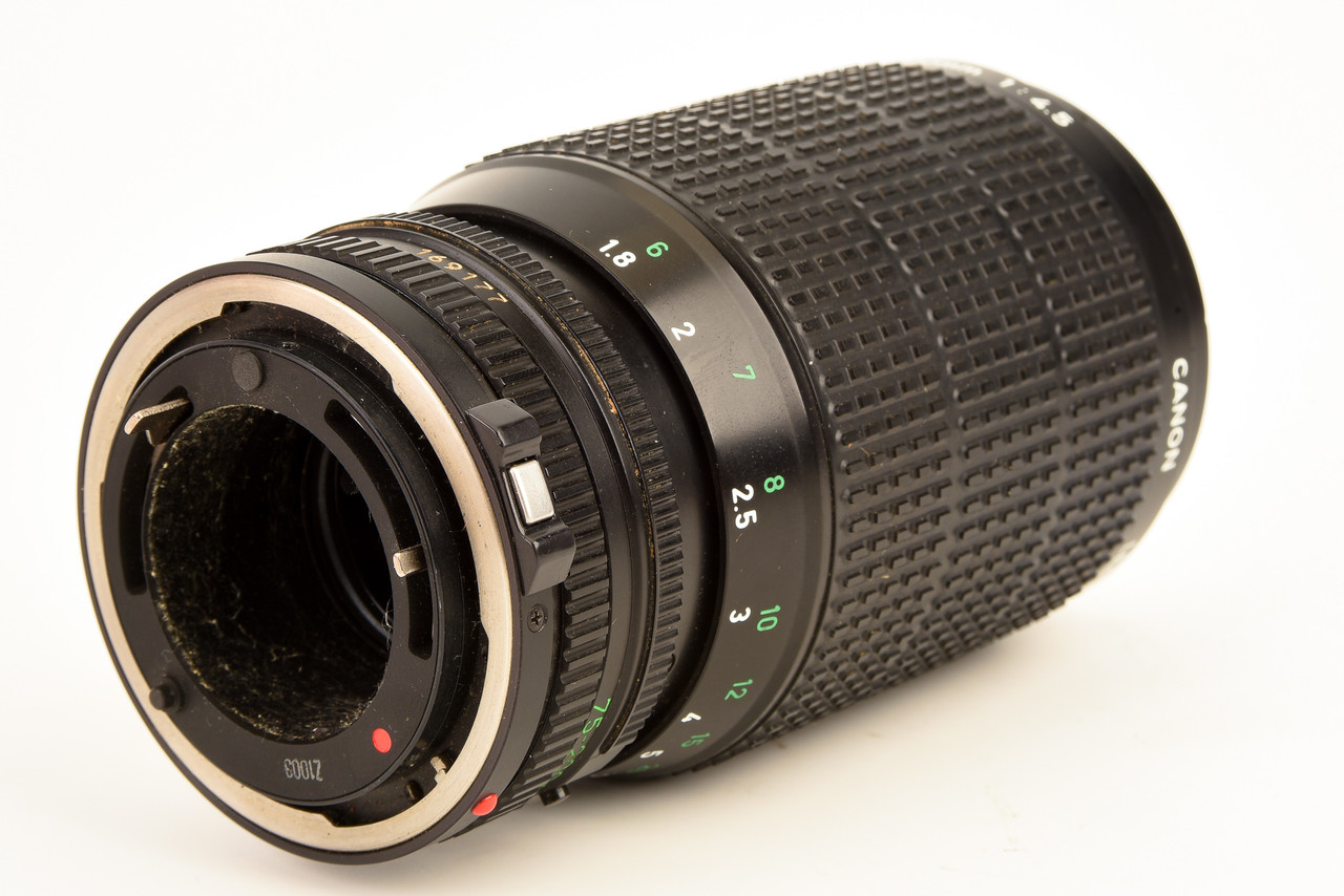 Canon FD 75-200mm f/4.5 Manual Focus Zoom Telephoto Lens with Rear