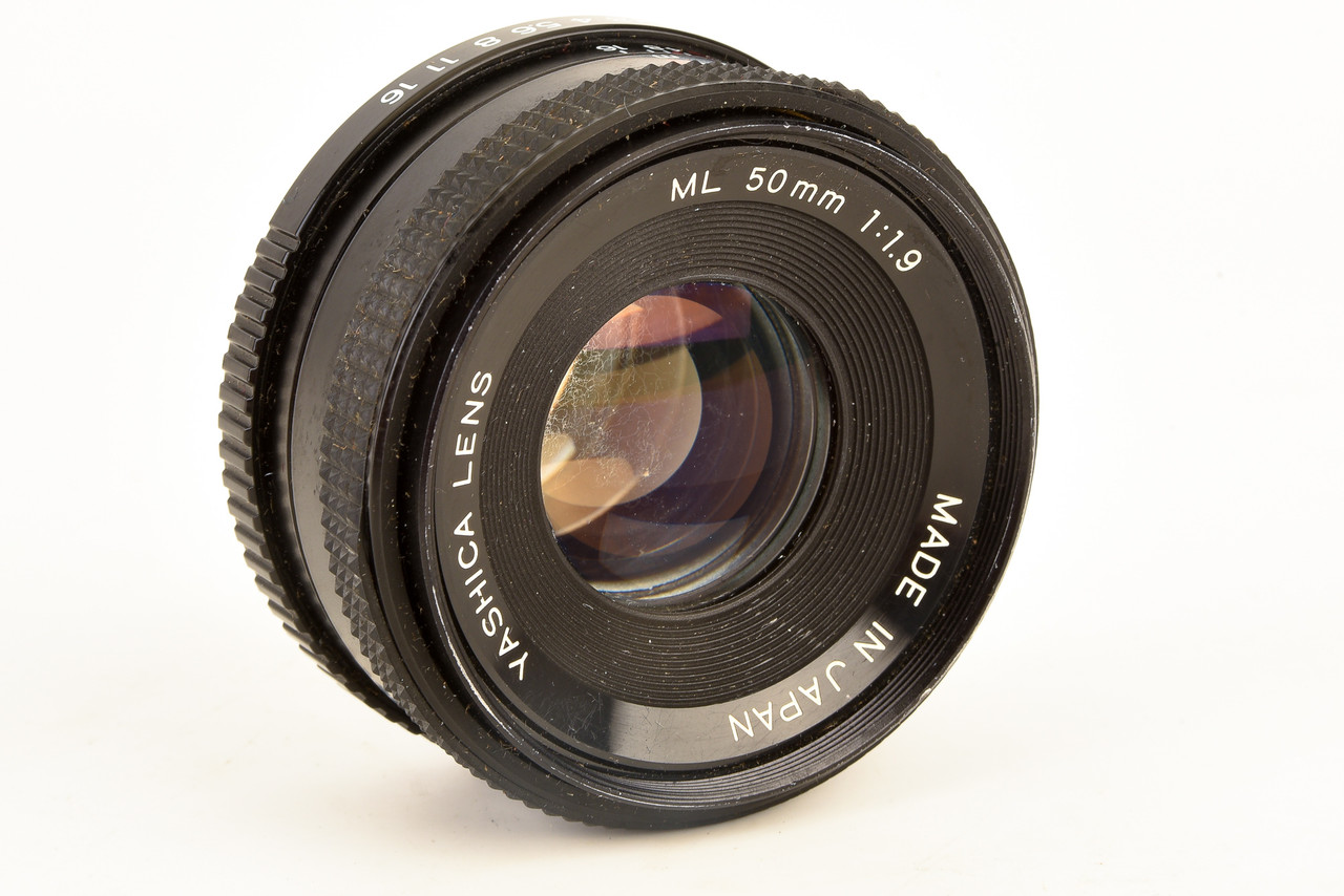 Yashica ML 50mm f/1.9 Standard Prime Manual Focus Lens for C/Y