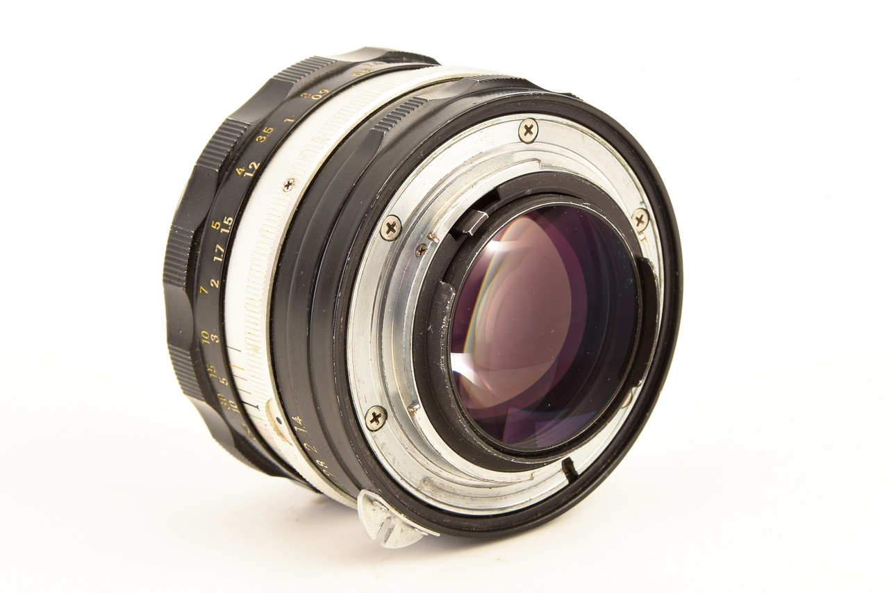 Nikon Nikkor S.C Auto 50mm f/1.4 Pre Ai Fast Prime Lens with Cap F