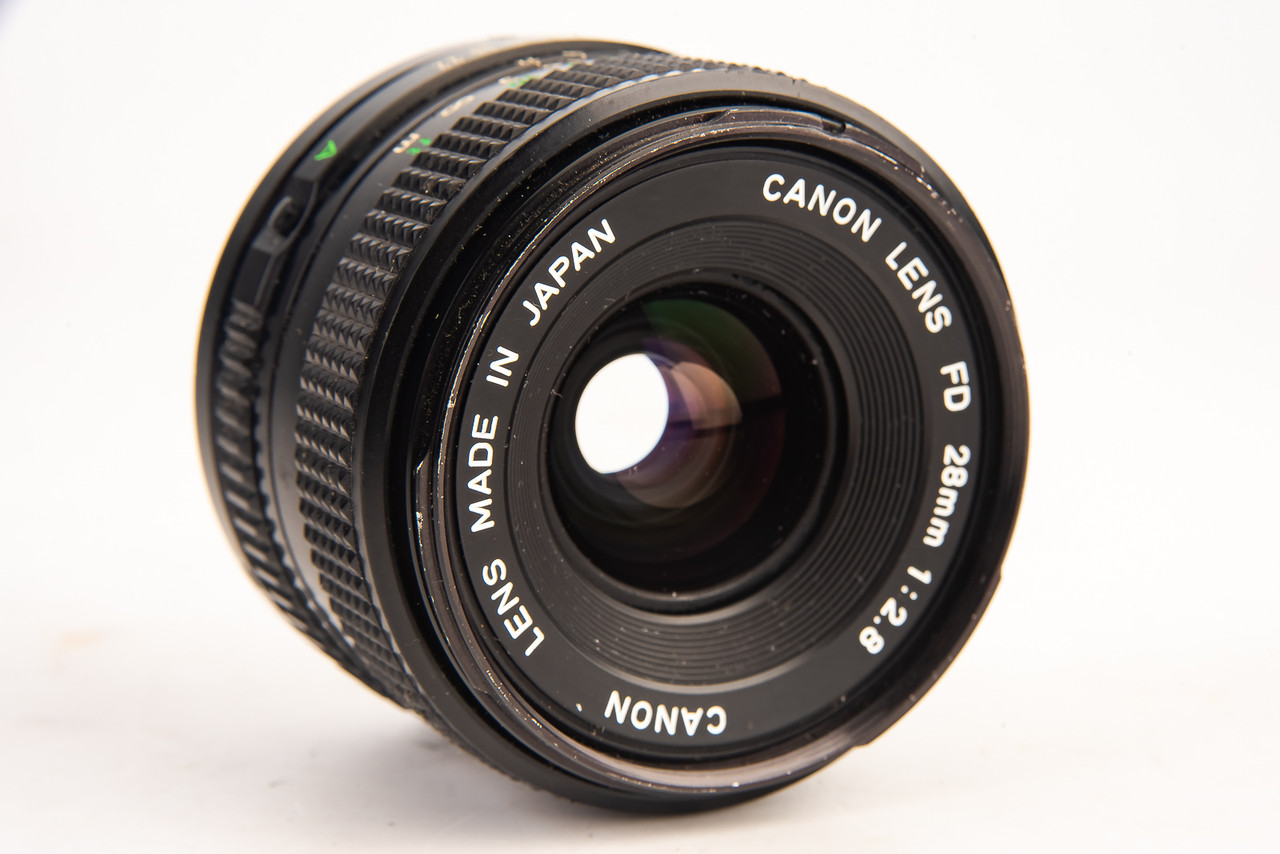 Canon FD 28mm f/2.8 MF Prime Wide Angle Lens with Both Caps