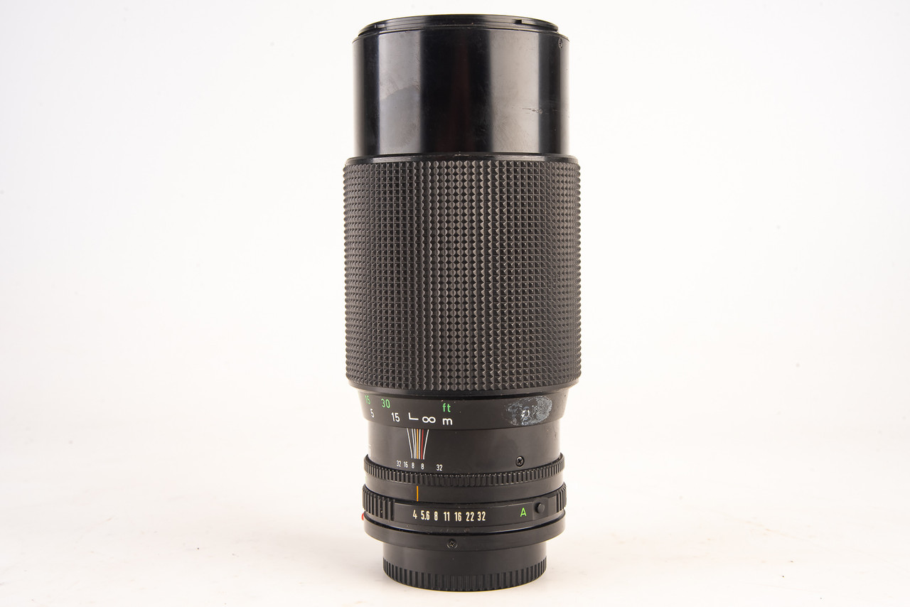 Canon FD 70-210mm f/4 Telephoto Zoom Lens Manual Focus with Rear