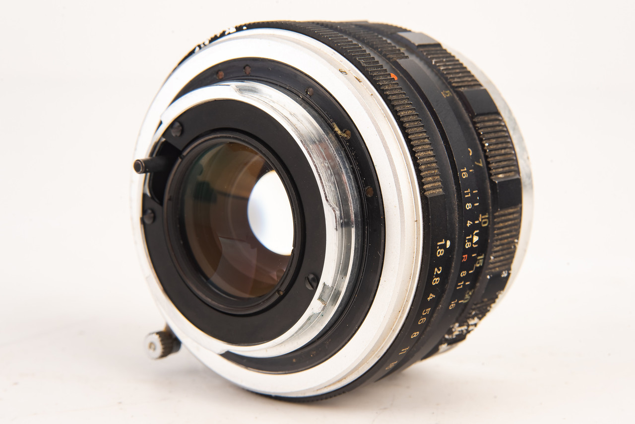 Minolta Rokkor-PF 55mm f/1.8 Manual Focus Prime Lens w Caps MD MC