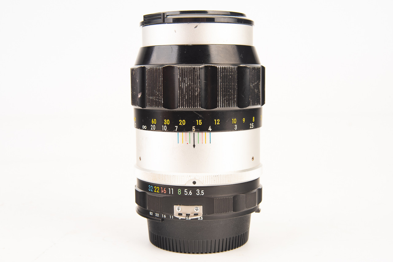 Nikon Nikkor-Q Auto 135mm f/3.5 AI MF Telephoto Portrait Lens with