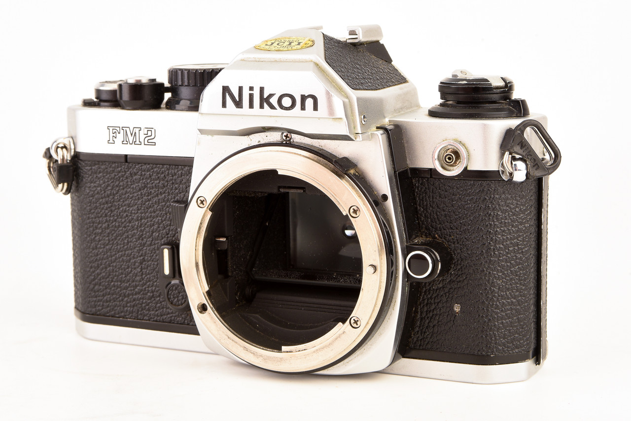 Nikon FM2 35mm SLR Film Camera Body Chrome Japan AS-IS for Parts