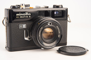 Minolta Hi-Matic E 35mm Rangefinder Film Camera with 40mm /1.7 Lens Black V24