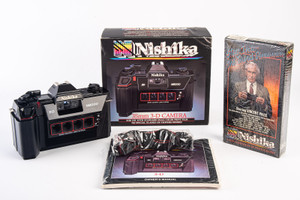 Nishika N8000 35mm 3D Film Camera with Vincent Price VHS Manual Box MINT V11