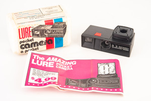 Lure Pocket Camera One Time Use 110 Film Camera in Original Box MINT V27