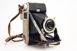 Kodak Tourist 620 Film Medium Format Camera with Kodet F/12.5 Lens V27