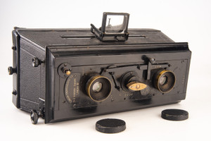 Mackenstein Jumelle Stereo Camera Retailed by London Stereoscopic Company V14