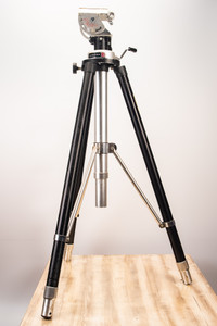 Quick-Set Samson Model 7301 Professional Photography Video Tripod with Head V27