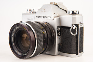 Mamiya Sekor 1000 DTL 35mm SLR Film Camera with Auto Chinon 35mm f/2.8 Lens V23