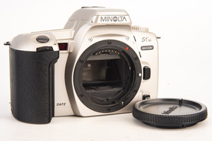 Minolta Maxxum ST SI 35mm SLR Film Camera Body with Cap Vintage TESTED V24