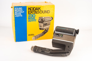 Kodak Ektasound 230 Movie Outfit in Original Box with Microphone WORKS V28