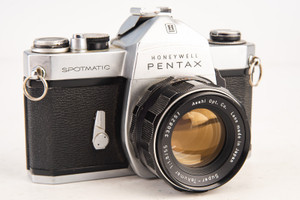 Pentax Spotmatic 35mm SLR Student Kit Film Camera Super Takumar 55mm Lens V15