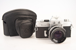 Seagull Reflex DF 35mm SLR Film Camera with Halou-64 58mm f/2 Lens & Case V29