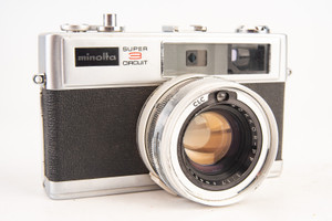 Minolta Hi-Matic 11 Super 3 Circuit 35mm Film Rangefinder Camera 45mm Lens V24