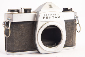 Honeywell Pentax SP 500 35mm SLR Film Camera Body AS-IS for Parts or Repair V12