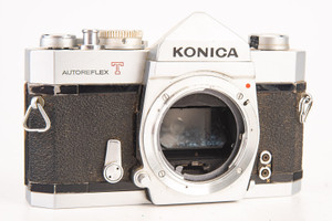 Konica Autoreflex T 35mm SLR Film Camera Body Vintage AS-IS for Parts Repair V19