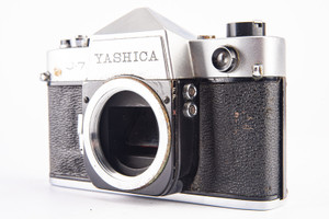 Yashica J-7 35mm SLR Film Camera Body for Parts or Repair V12