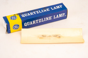 GE Q45T2 1/2 / CL 45W 7V General Electric Quartzline Lamp NOS Vintage V29