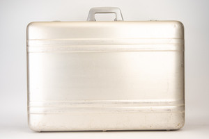 Haliburton Zero Large Aluminum Wardrobe Suitcase Travel Equipment Case 24x18x8"