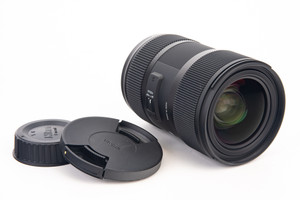 Sigma 18-35mm f/1.8 DC HSM Art Zoom AF Lens with Caps for Nikon MINT V25