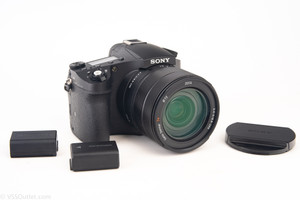 Sony RX10 IV 20.1MP Digital Camera 4K 25x Zoom 8.8-220mm Zeiss Lens NEAR MINT V2