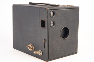 Kodak No 3 Brownie Box Camera Model B 124 Roll Film 3 1/4 X 4 1/4" READ V25