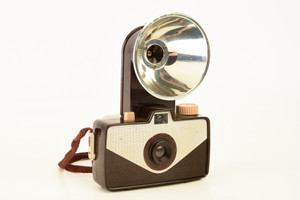 Sawyer's Nomad 127 Roll Film 4x6.5cm Viewfinder Camera with Flash Vintage V24