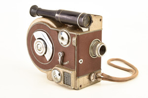 Revere 8 Model Seventy 70 Magazine Cine Camera with Animar 12.7mm f/2.8 Lens V29
