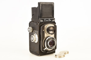 Ciro-flex 120 Film 6x6cm TLR Camera w Wollensak Velostigmat 85mm f/3.5 Lens V23