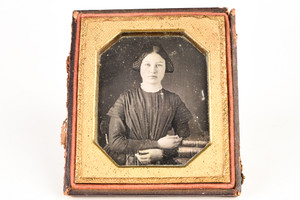 Daguerreotype of Young Lady in Half a 1/6 Plate Wood Composite Union Case V24