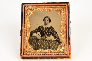Ruby Ambrotype of Woman in 1/6 Plate Wood Composite Union Case V21