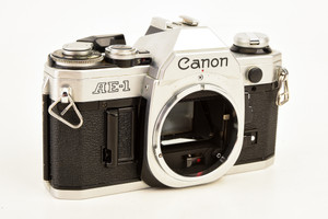 Canon AE-1 AE1 35mm SLR Film Camera Meter Works AS-IS for PARTS OR REPAIR V20